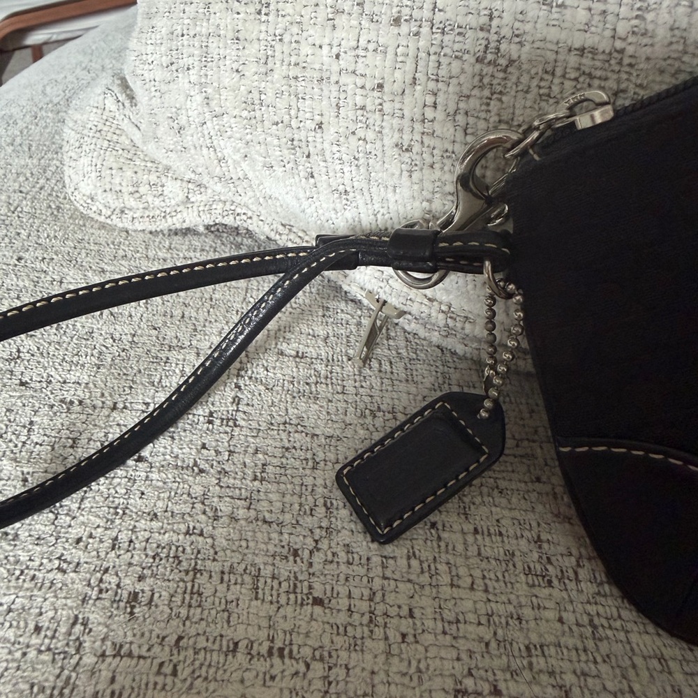 Coach Y2K Black Mini C Jaquard/Leather Wristlet EUC 6x4 - Picture 3 of 7